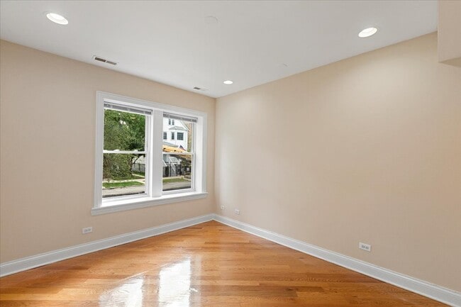 Foto del edificio - 4022 N Central Park Ave