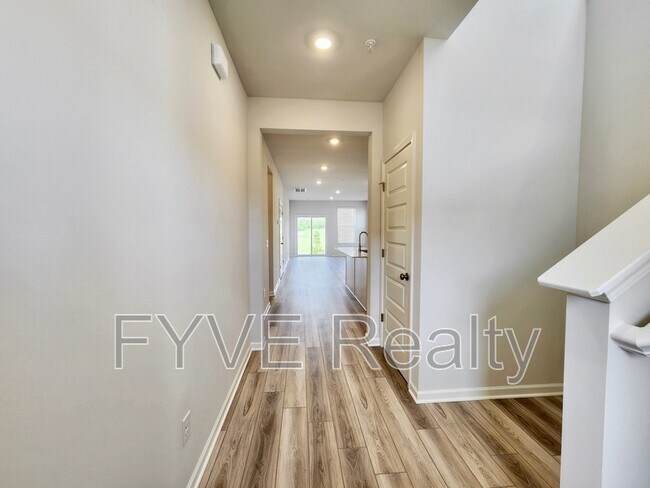 Foto del edificio - 428 Alcott Wy