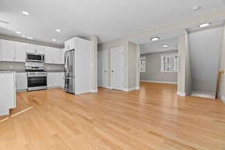 Building Photo - 7 Gorham St