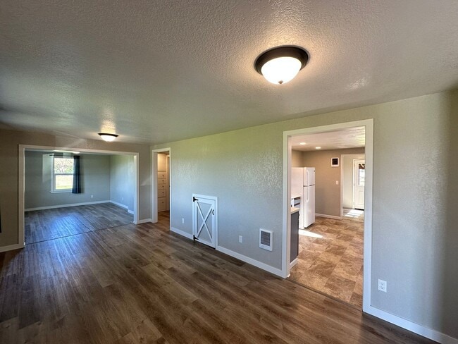 Foto del edificio - $500 OFF Move in Costs!!