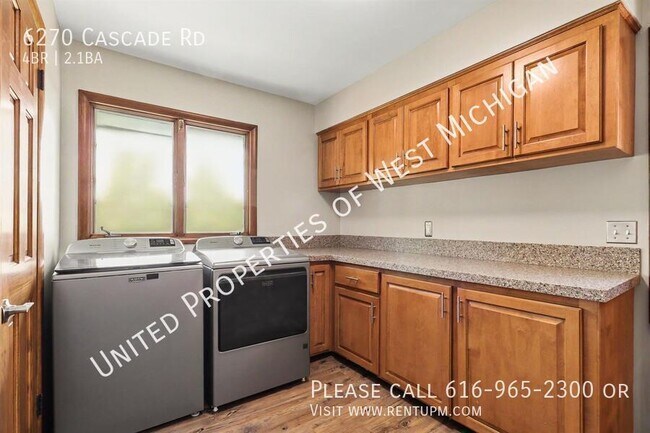 Foto del edificio - 6270 Cascade Rd SE