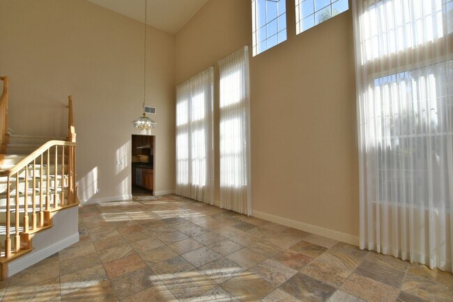 Building Photo - Beautiful and Spacious Evergreen 4 Bedroom 2.5 Bath Home with Pool!