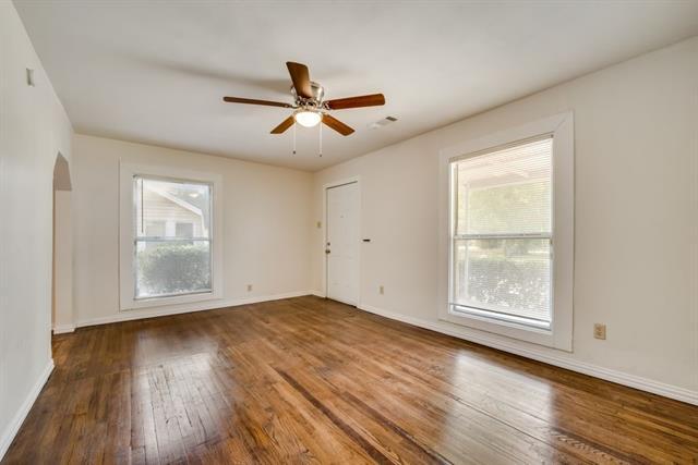 Foto del edificio - 2902 Reed Ln
