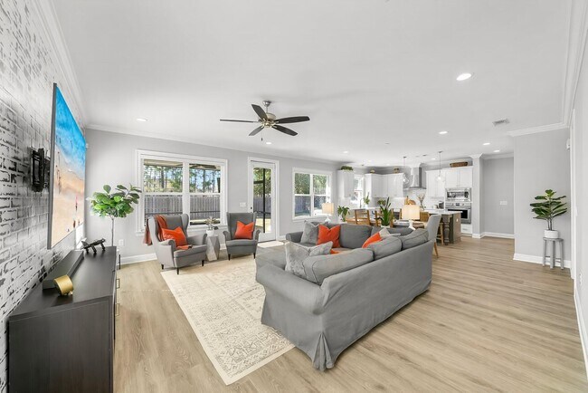 Foto del edificio - 526 Meadow Lake Dr