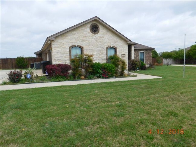 Building Photo - 10090 Brewer Rd