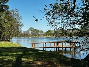 Building Photo - 1453 Chapparal Rd