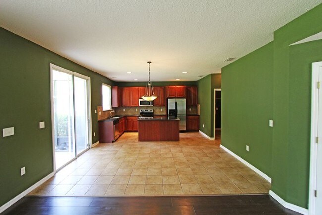 Building Photo - 75289 Ravenwood Dr