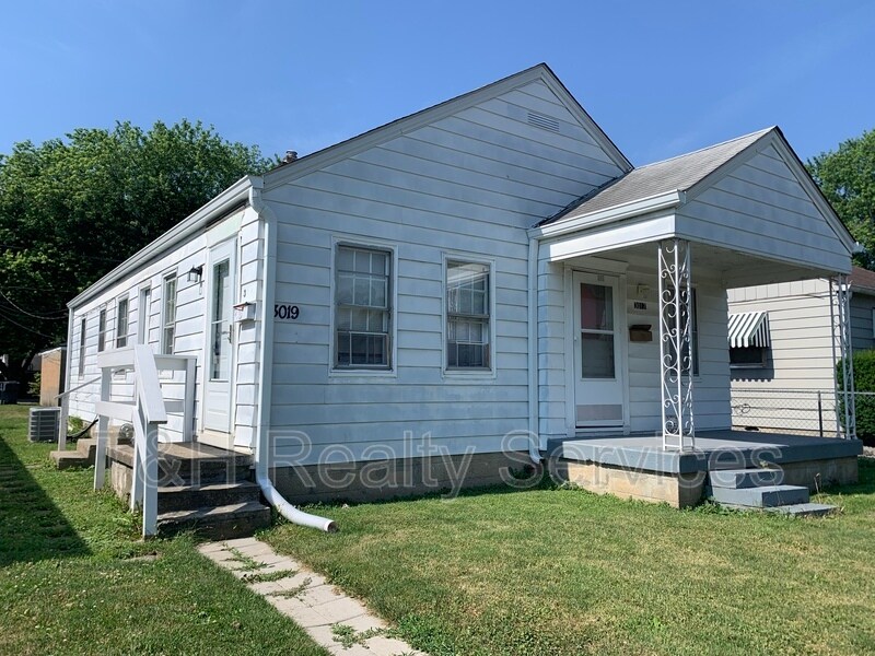Primary Photo - 3019 Meredith Ave