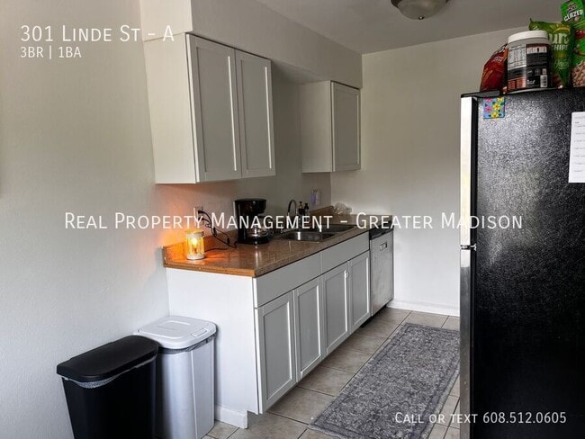 Building Photo - 301 Linde St