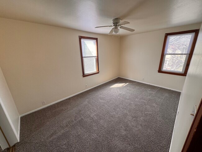 Foto del edificio - 1321 Manitoba Ave