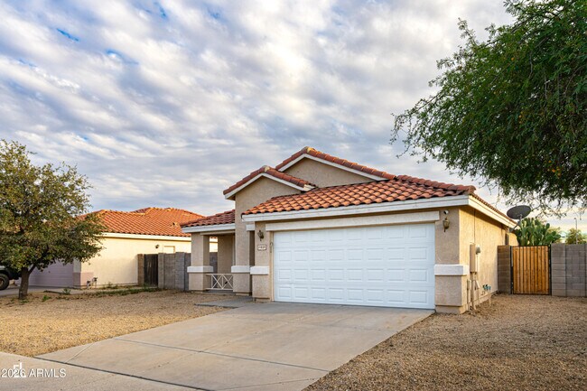 Foto del edificio - 11825 W Edgemont Ave