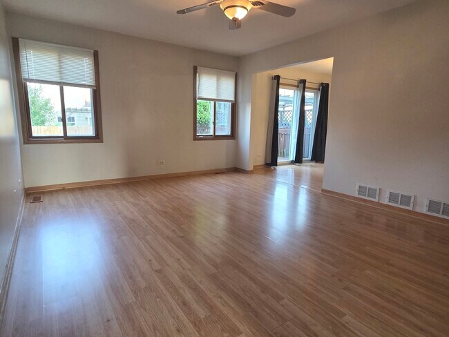 Foto del edificio - 1485 Exeter Ln