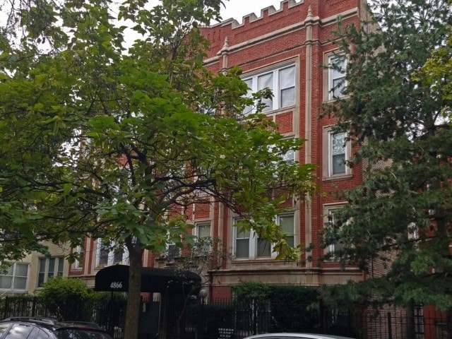 Primary Photo - 4866 N Magnolia Ave