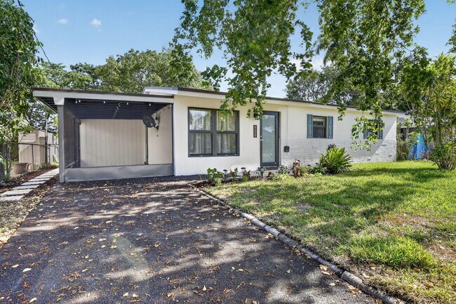 Foto del edificio - 4329 SW 49th Ct