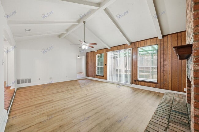 Building Photo - 4325 Altamesa Blvd