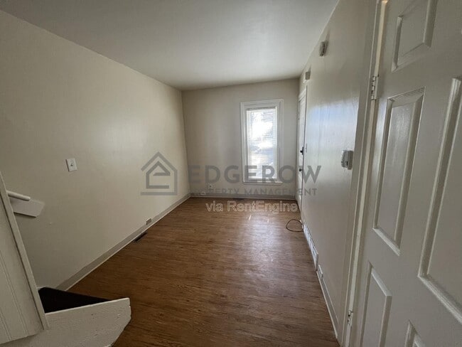 Building Photo - 1220 Hamilton Ave NW