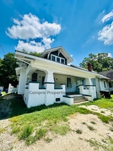 Building Photo - 702 Kenan St W