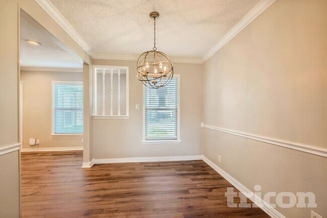 Foto del edificio - 10630 Newcombe Dr
