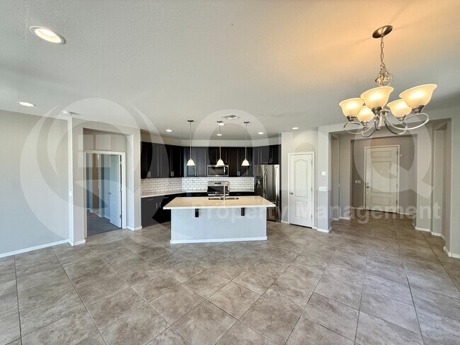 Foto del edificio - 2922 E Wayland Dr