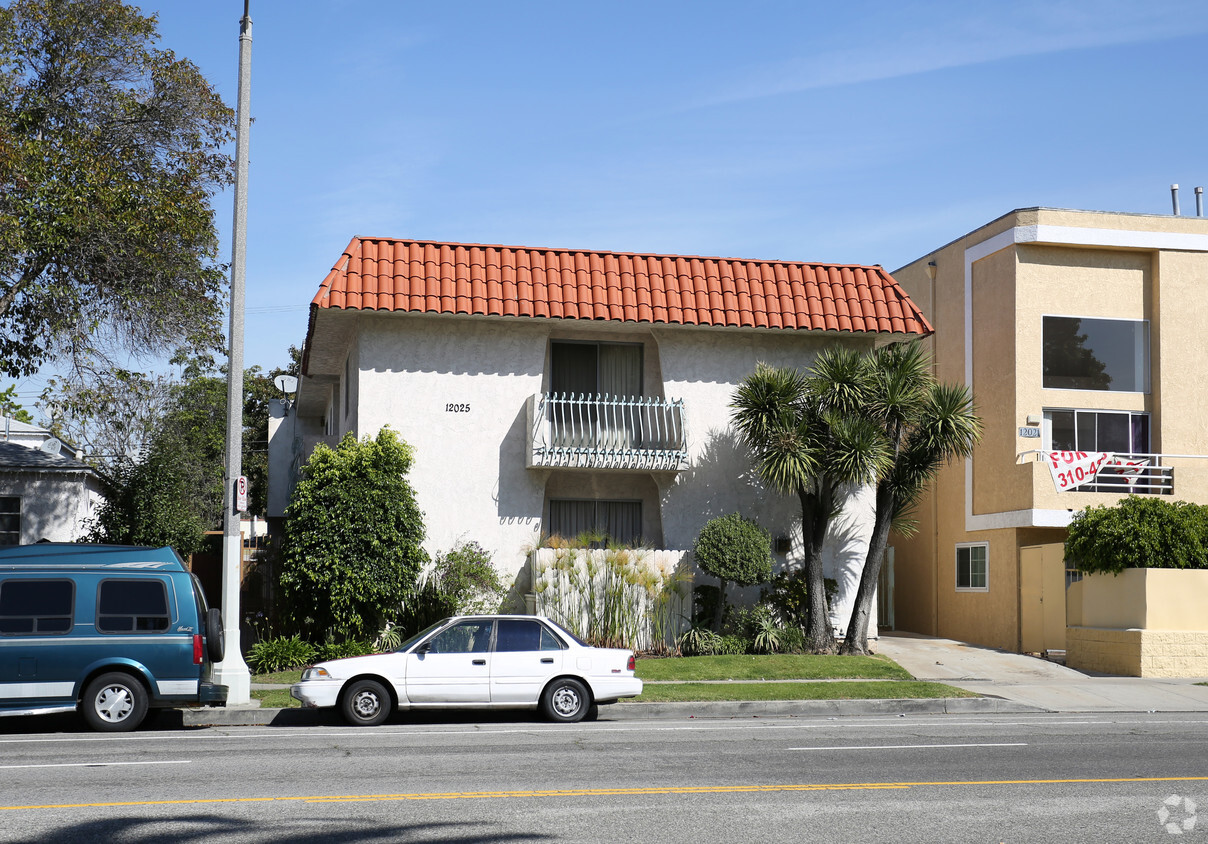 Building Photo - Washington Place Apartments