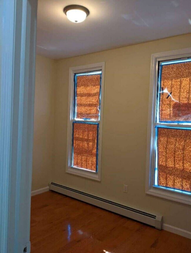 Foto del edificio - 173 Ridgewood Ave