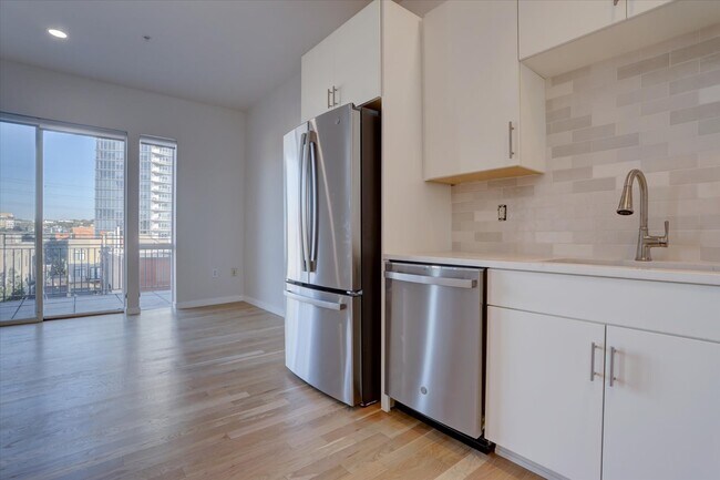 Foto del edificio - 1438 Little Raven St