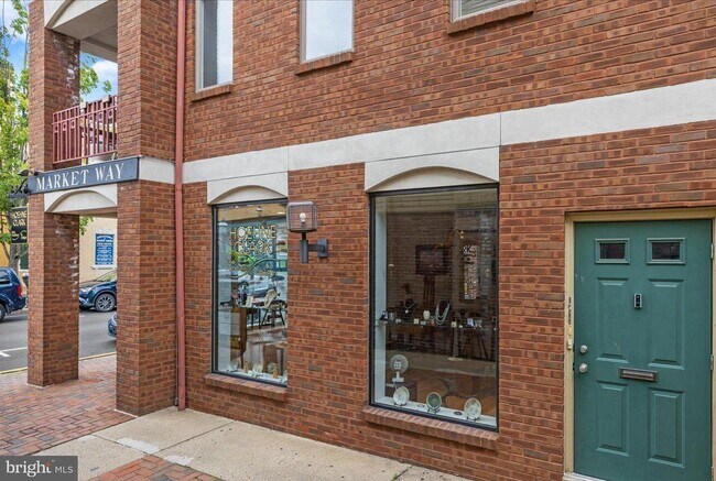 Building Photo - 52 E State St