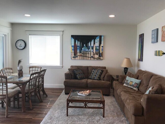 Foto del edificio - 705 Carolina Beach Ave S