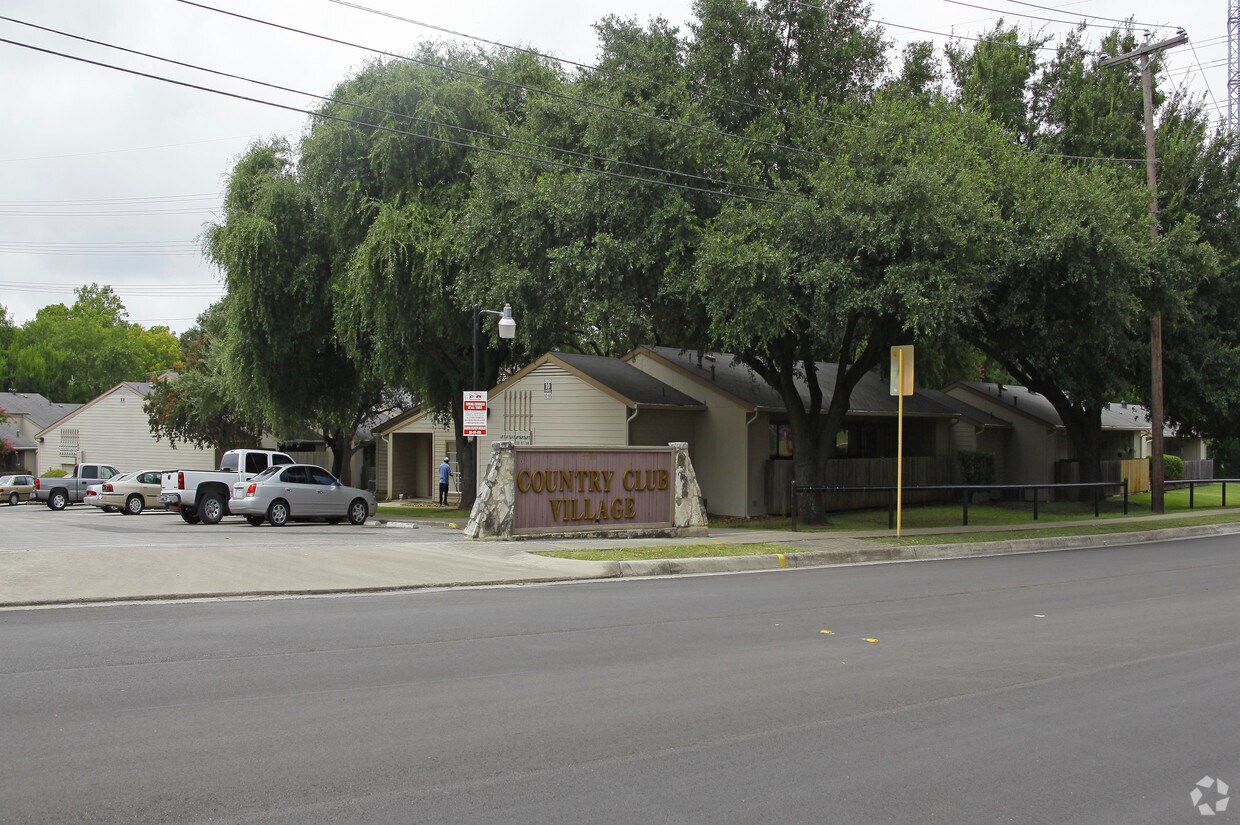 Foto del edificio - Country Club Village