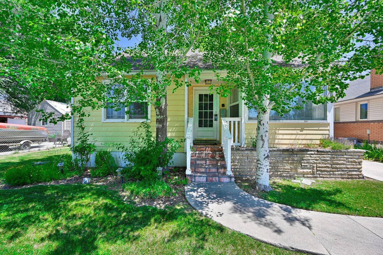 Foto principal - Beautiful Home in Sugarhouse Location!
