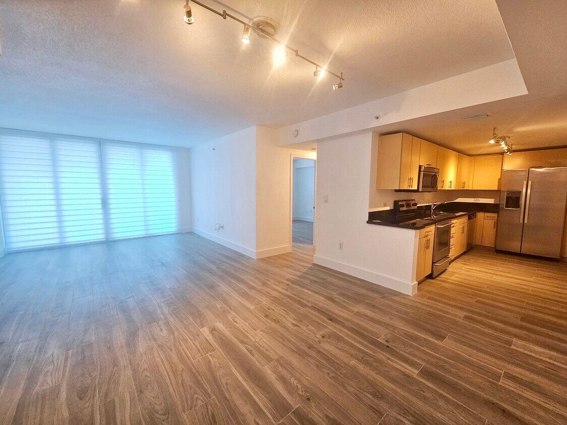 Layout - 7501 E Treasure Dr
