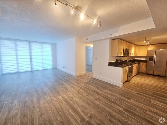Building Photo - 7501 E Treasure Dr