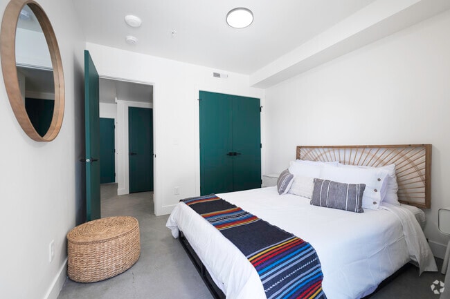 1st Bedroom/Closet - Maven Lofts