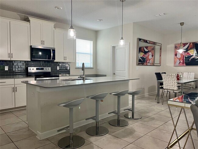 Foto del edificio - 11925 Fiction Ave