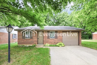 Building Photo - 8223 Mt Charles Dr