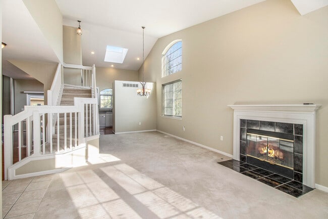 Foto del edificio - 5974 Versailles Ave E
