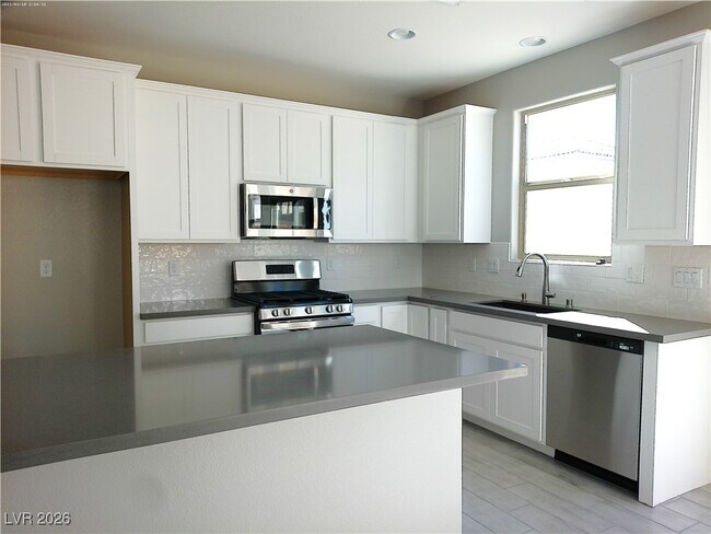 Building Photo - 6607 Dove Pt Pl