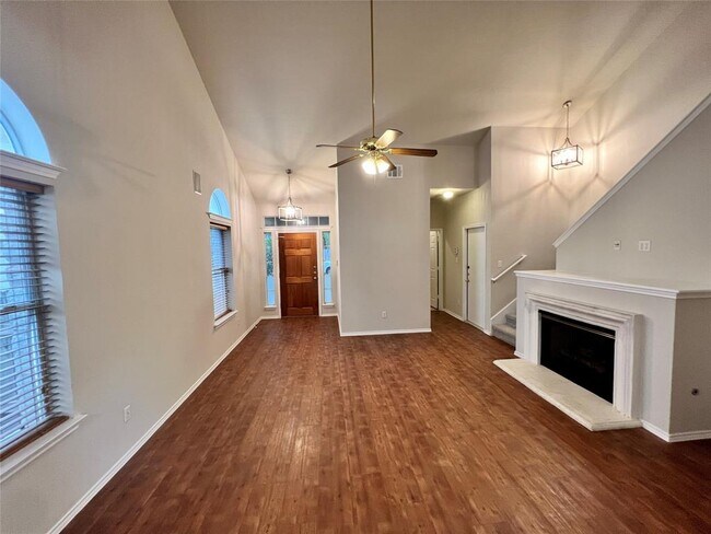 Foto del edificio - 14604 Swinley Forest Cove