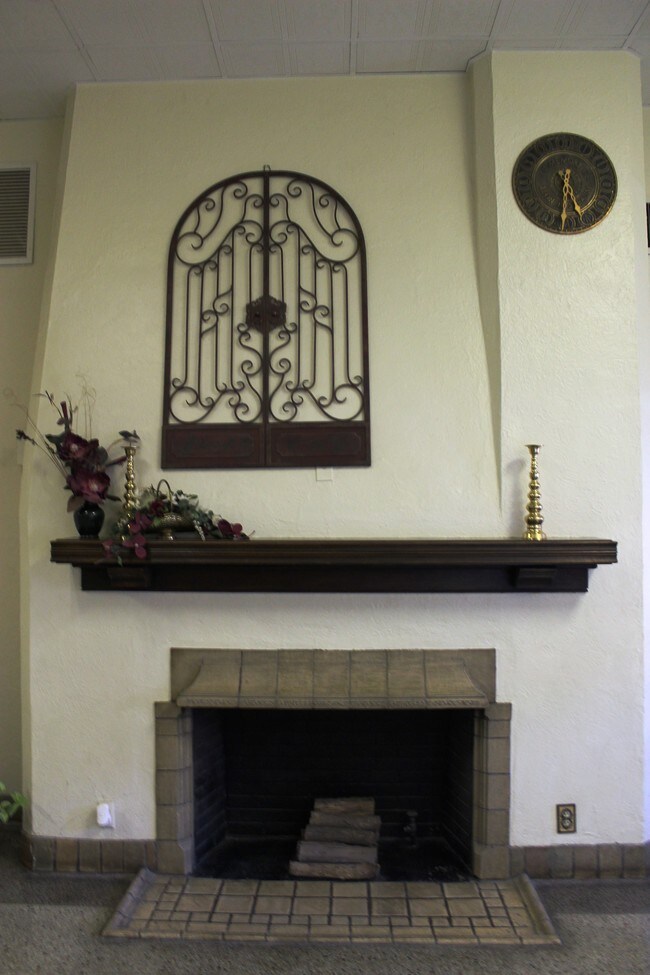 Leon Place Apartments Apartments in Hutchinson, KS