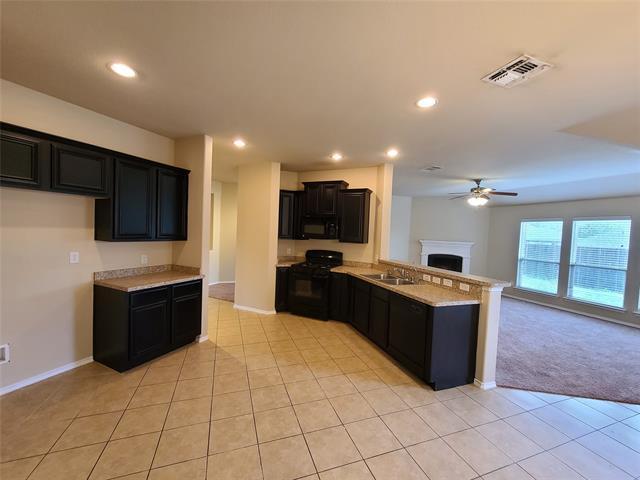 Building Photo - 512 Basswood Ln