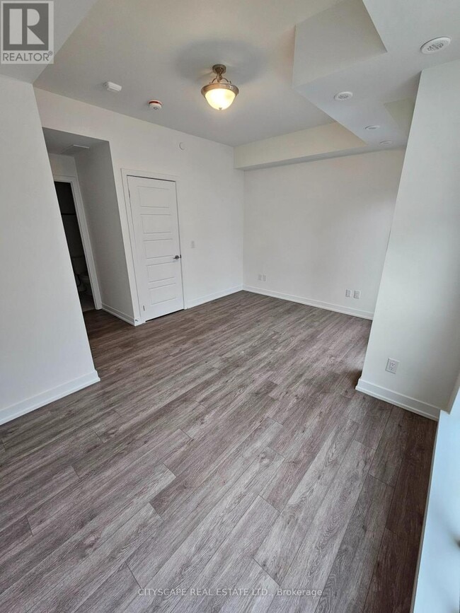 Building Photo - 861 Sheppard Ave W