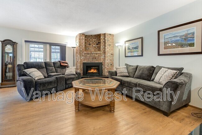 Photo du bâtiment - 1370 Springfield Rd