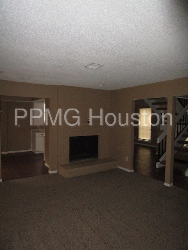 Foto del edificio - 11615 Badgerwood Dr