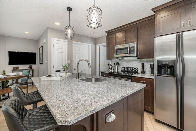 Foto del edificio - Waterfront– Fully Furnished on Lake Norman...
