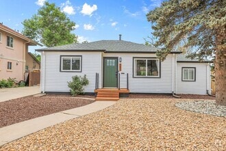 Building Photo - 751 S Umatilla Way