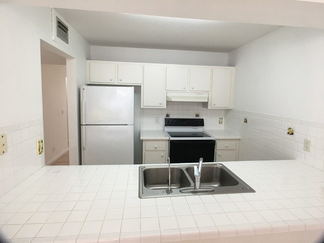 Photo - 5852 Albert Rd (West Palm Beach, FL) Townhome