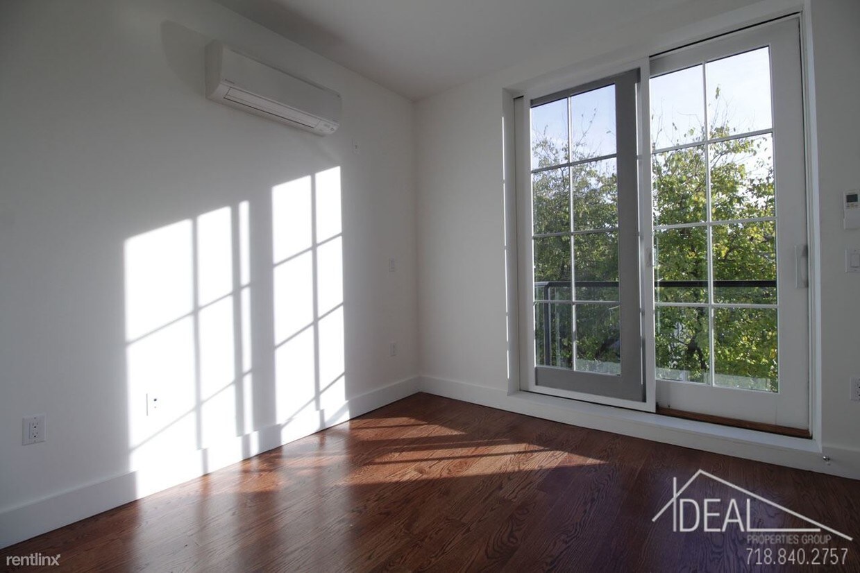 Foto principal - 184 Hawthorne St