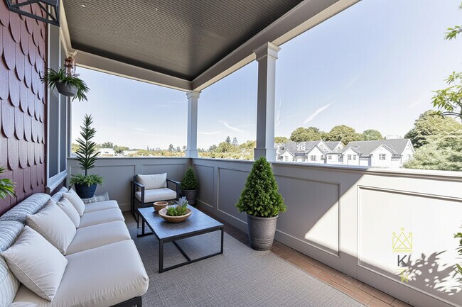 Building Photo - 85 Regent St