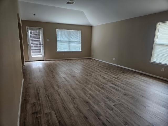Foto del edificio - 24407 Lakecrest Town Dr