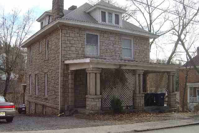 Primary Photo - 728 Willey St